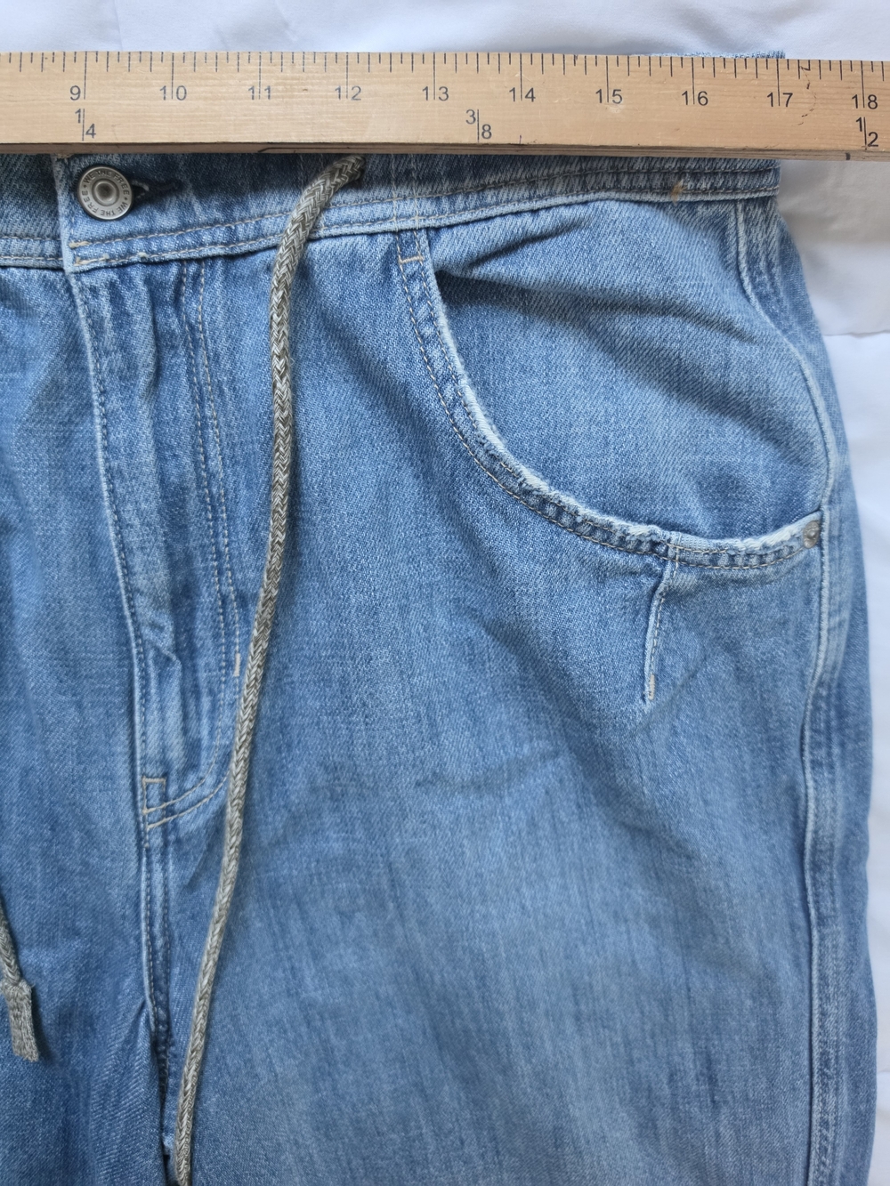 NWOT We The Free Logan Cinched Cargo Jeans with Drawstring Waist - Picture 8 of 14